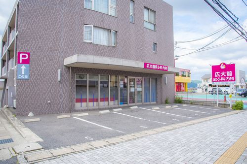 表駐車場
